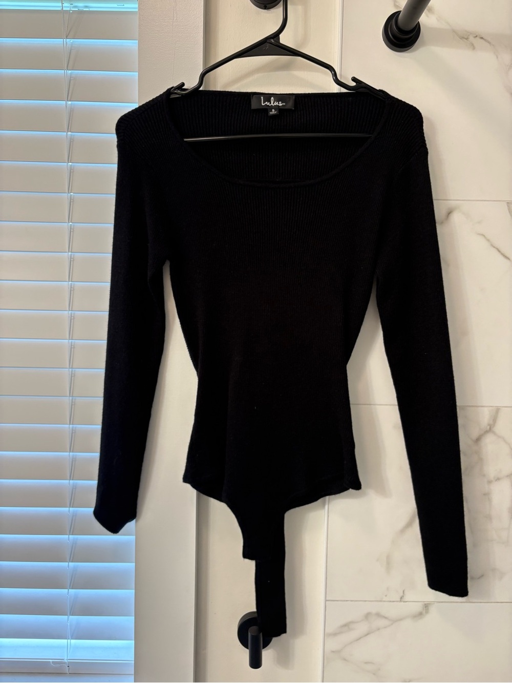 Lulu's Black Ribbed Scoop-Neck Long Sleeve Bodysuit